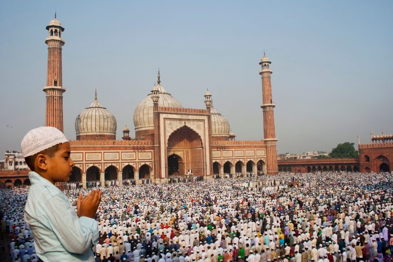 Muslim,Devotees,Offer,Eid-ul-fitr,Prayers,At,Jama,Masjid,,Meena,Bazaar,